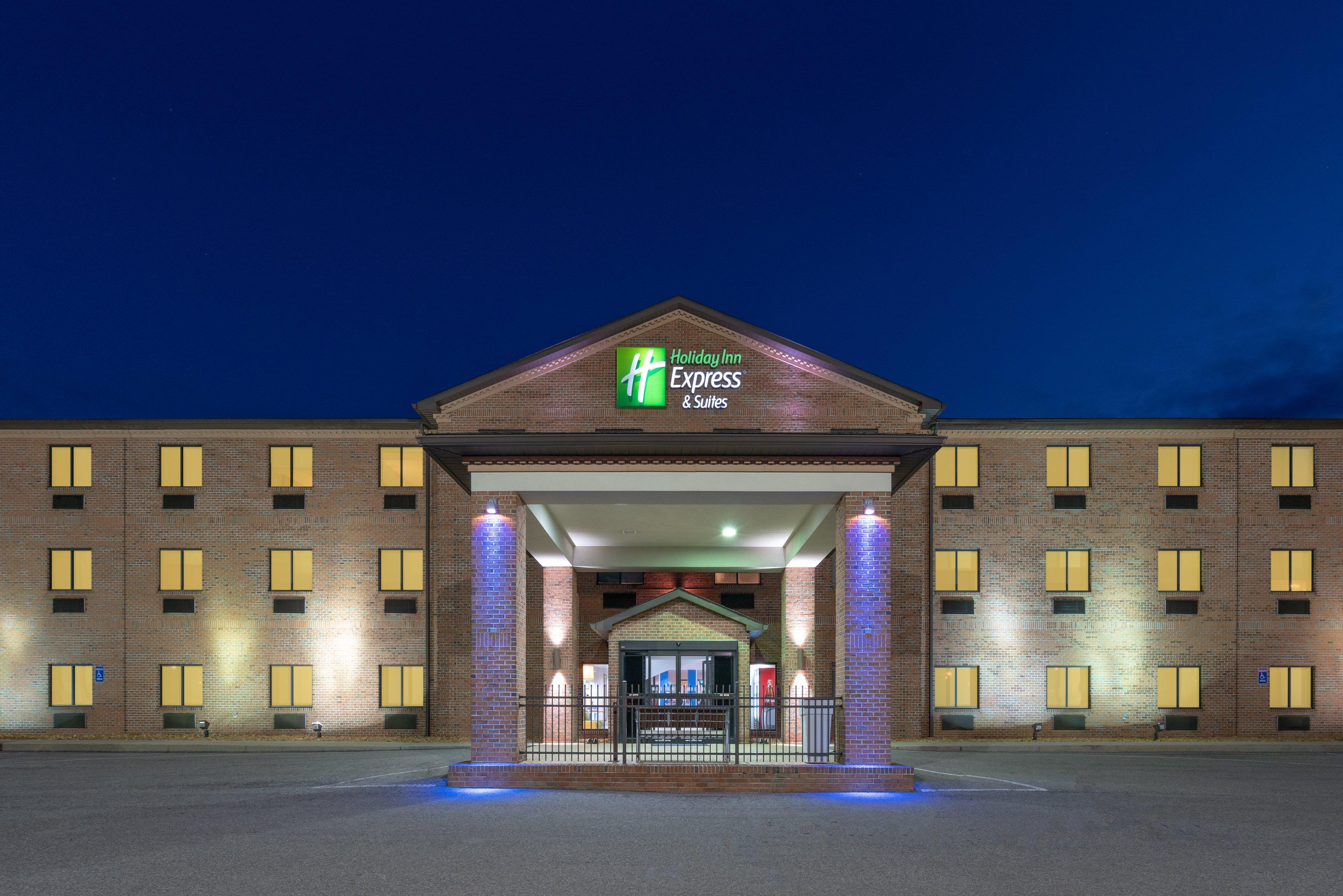 Holiday Inn Express Hotel & Suites Elkins By Ihg Exterior photo