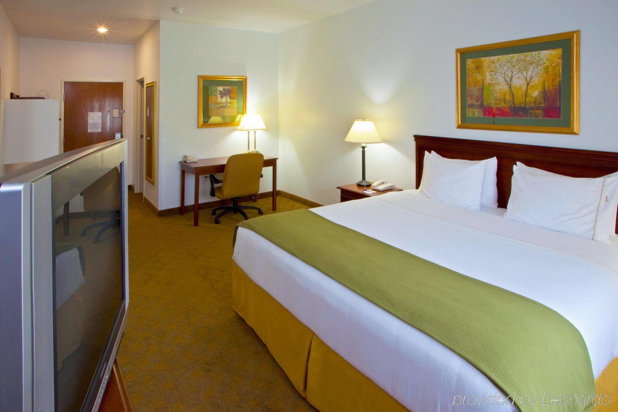 Holiday Inn Express Hotel & Suites Elkins By Ihg Exterior photo